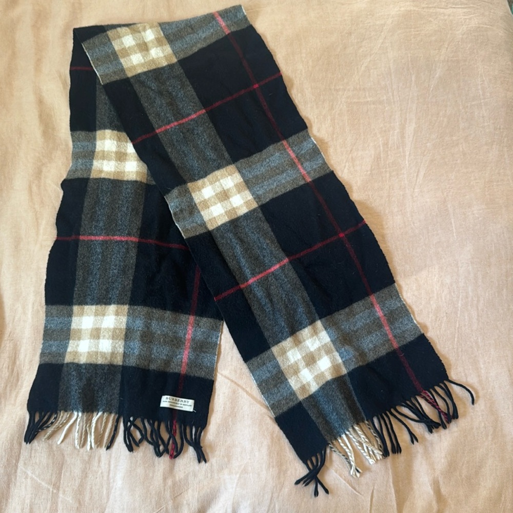 Burberry cashmere scarf